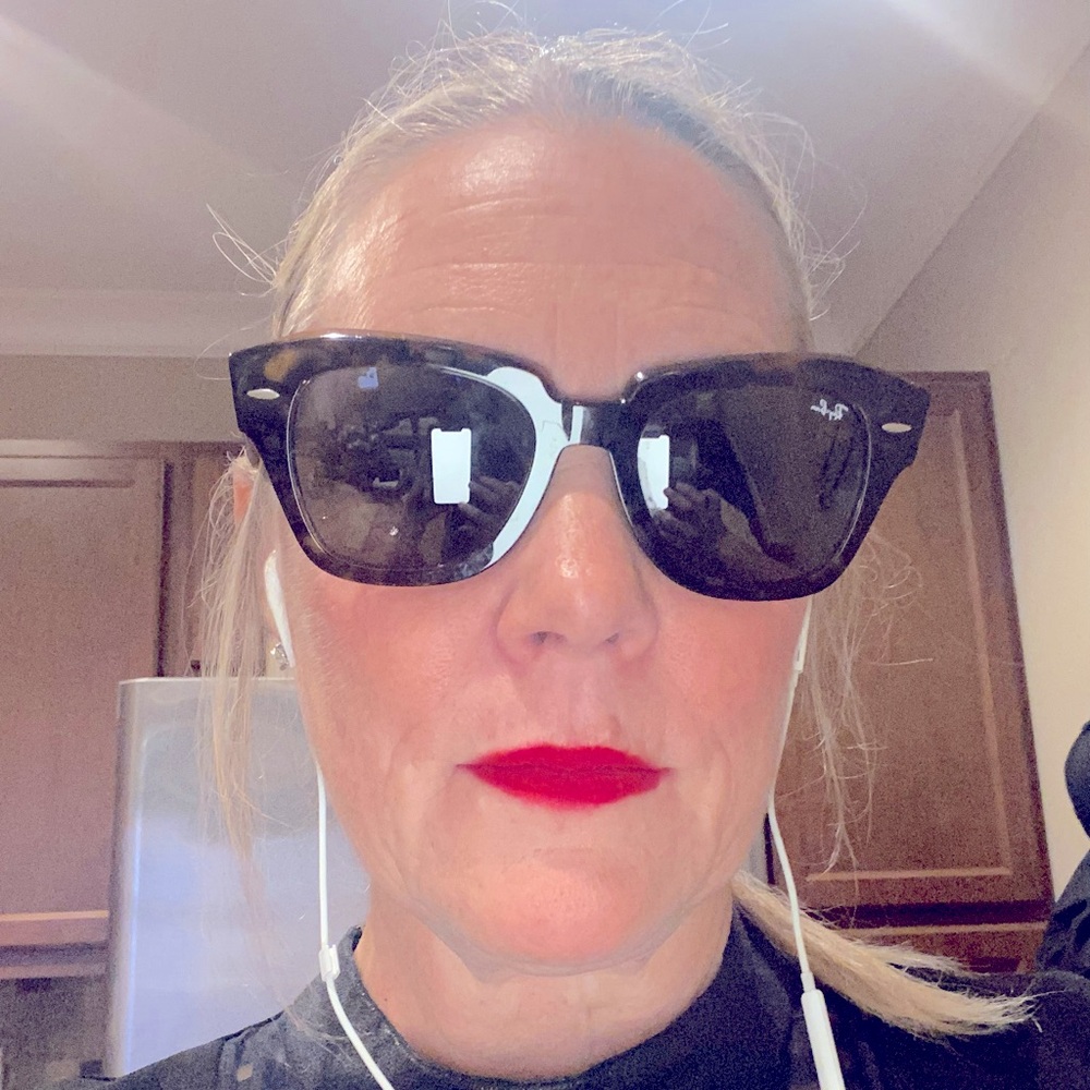 Meet your Posher, Heather